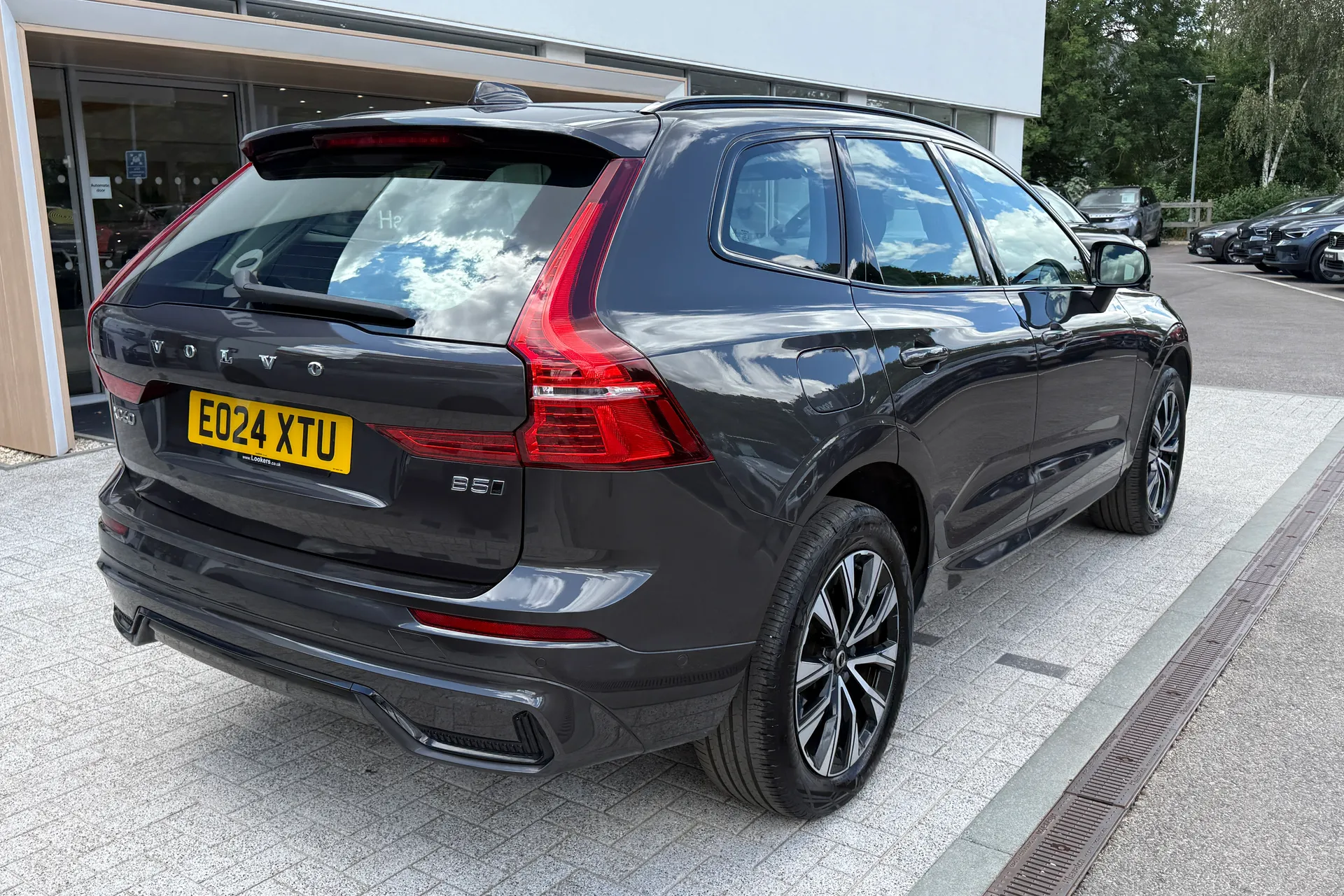 Volvo XC60 thumbnail image number 8
