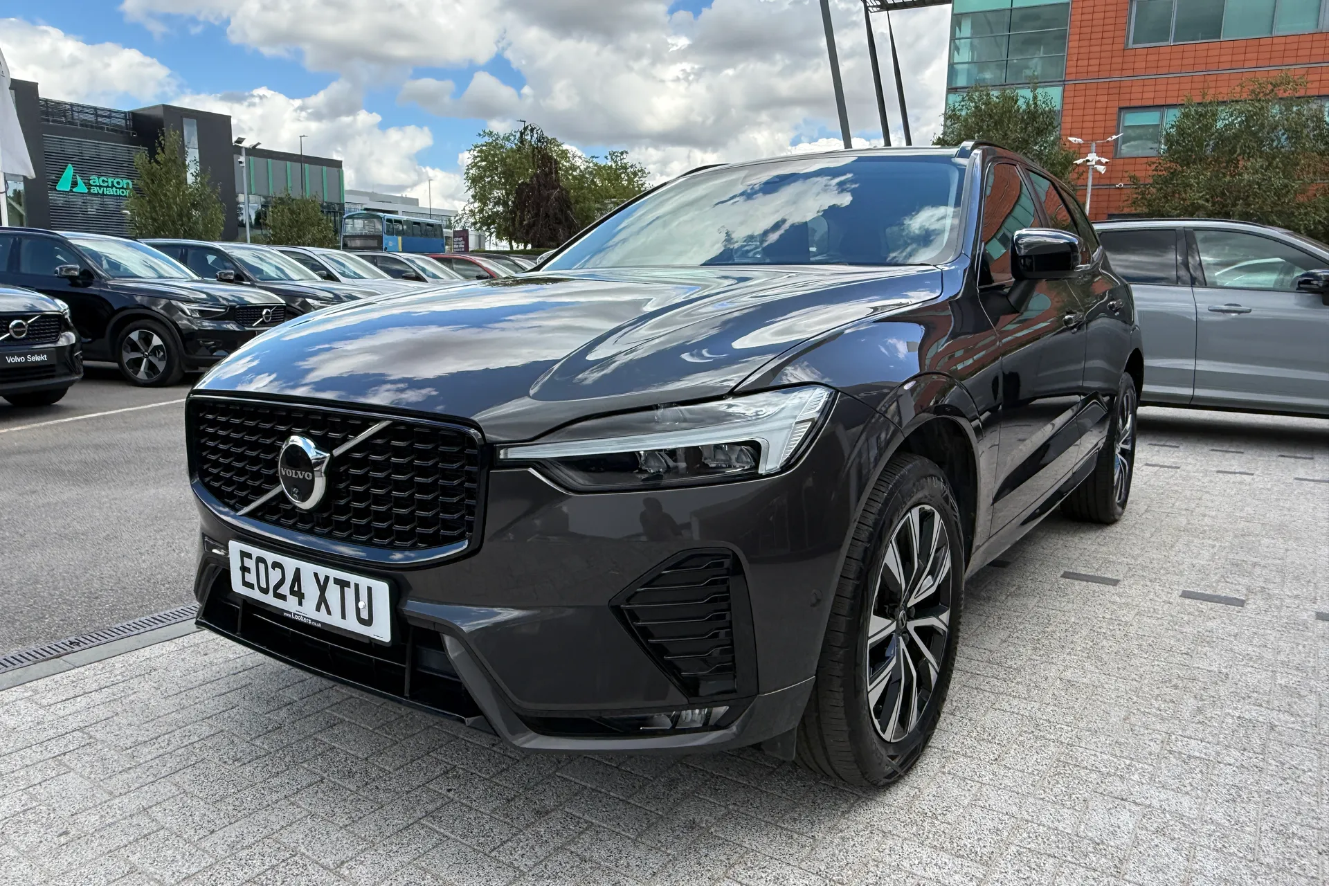 Volvo XC60 thumbnail image number 12