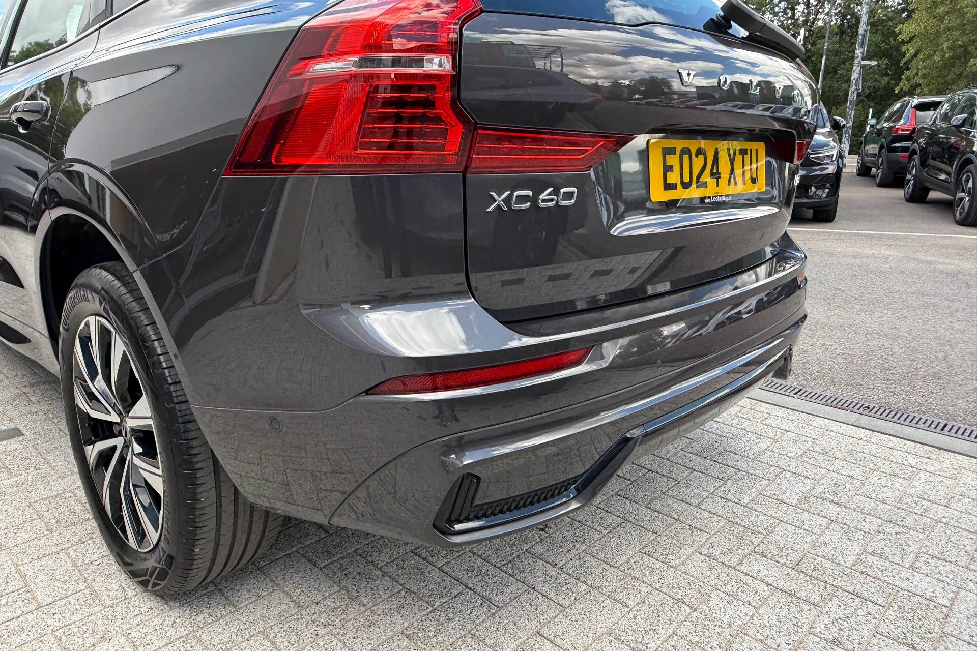 Volvo XC60 thumbnail image number 19