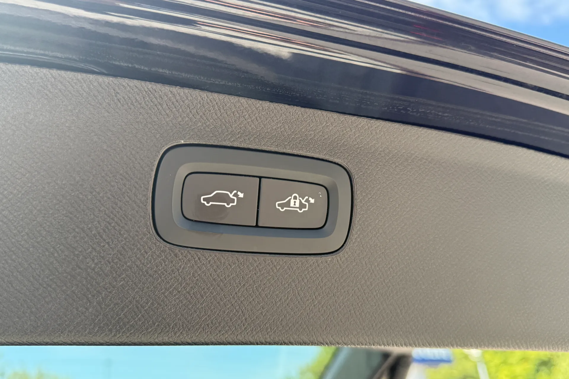 Volvo XC90 thumbnail image number 22