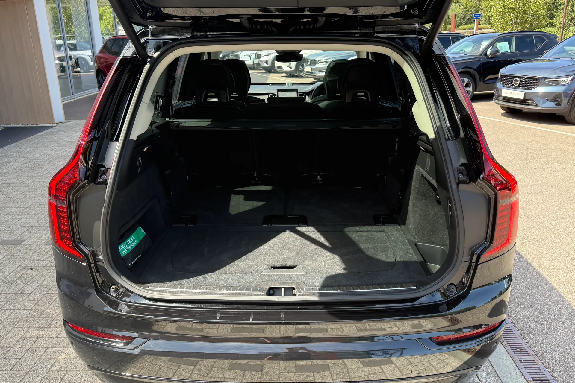 Volvo XC90 thumbnail image number 21