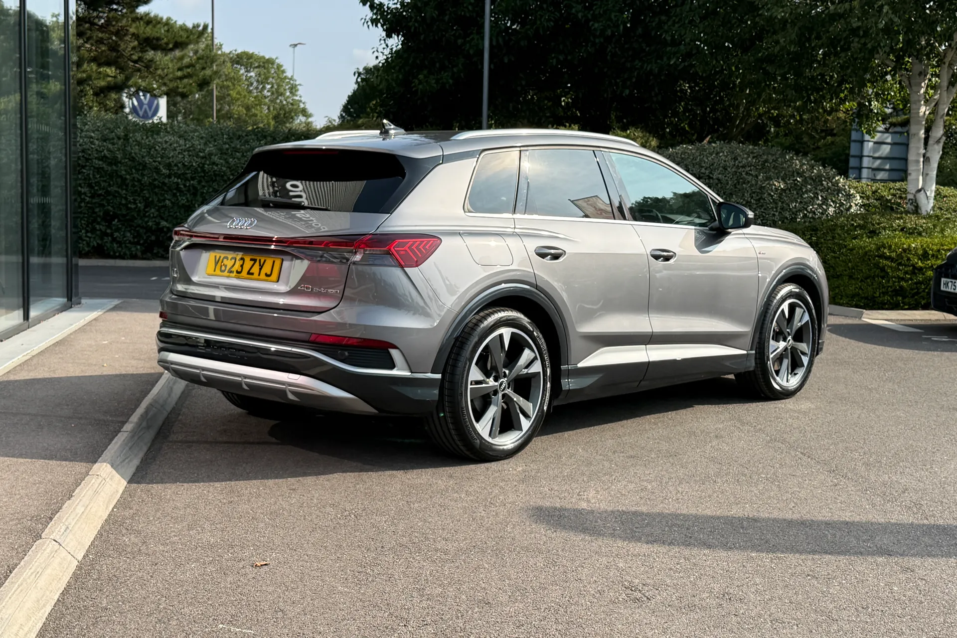 Audi Q4 thumbnail image number 23