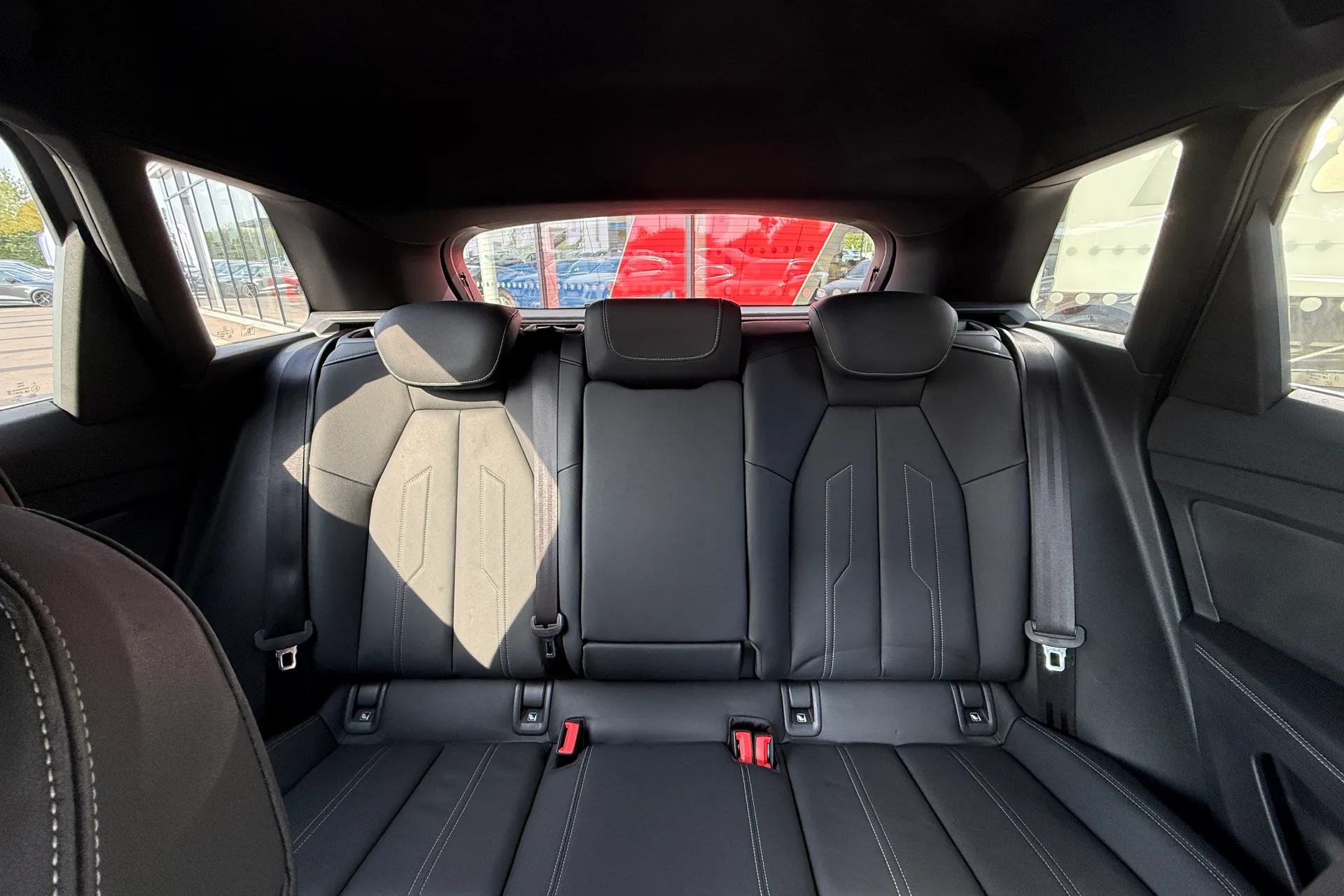 Audi Q4 thumbnail image number 42