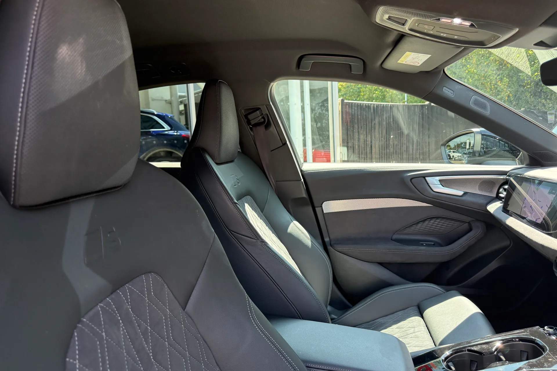 Audi A5 thumbnail image number 26