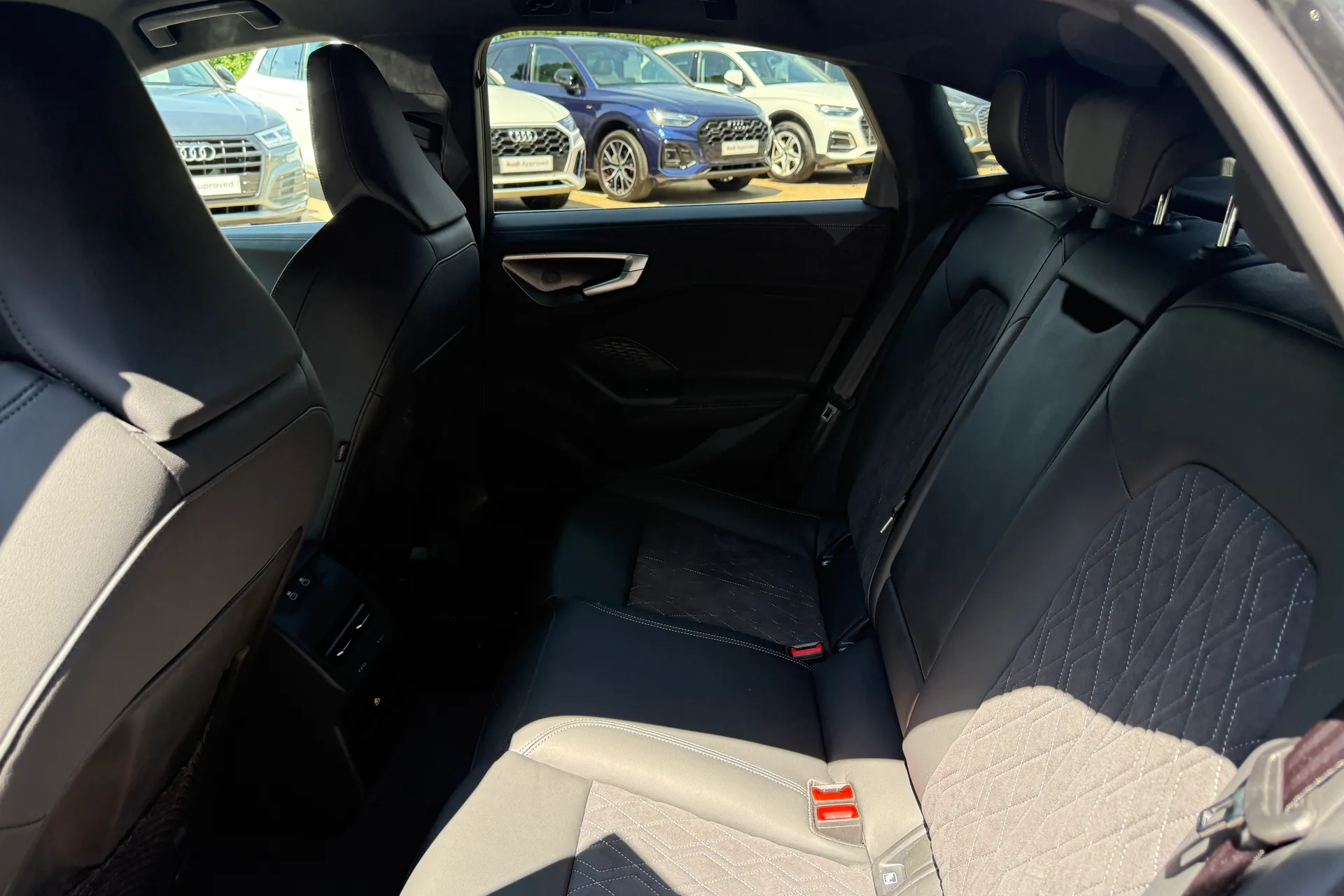 Audi A5 thumbnail image number 47