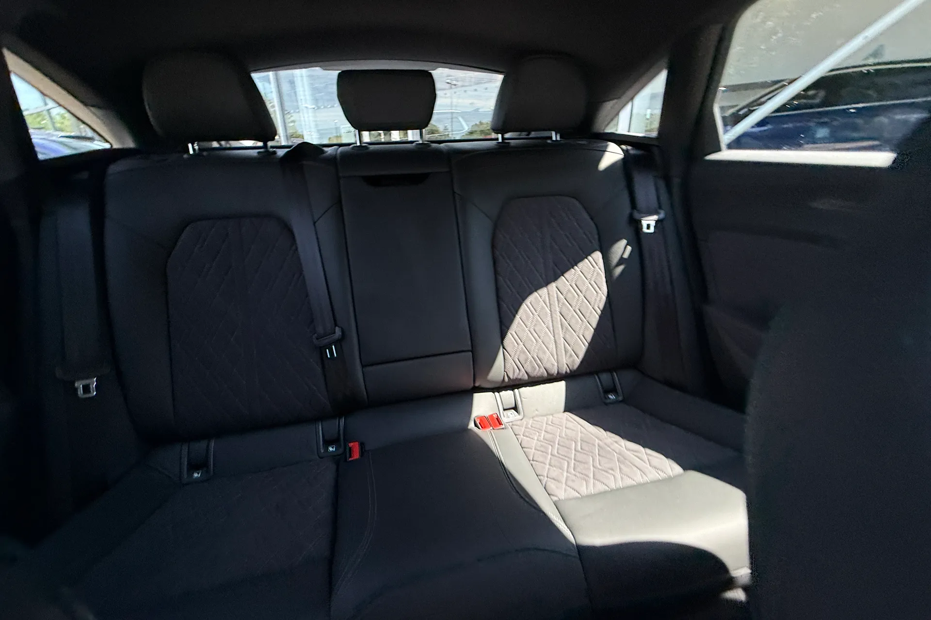Audi A5 thumbnail image number 24