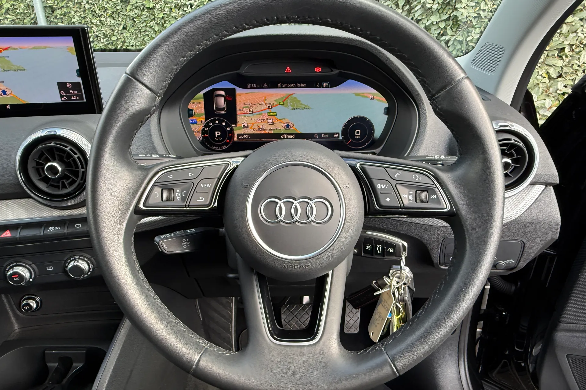 Audi Q2 thumbnail image number 16