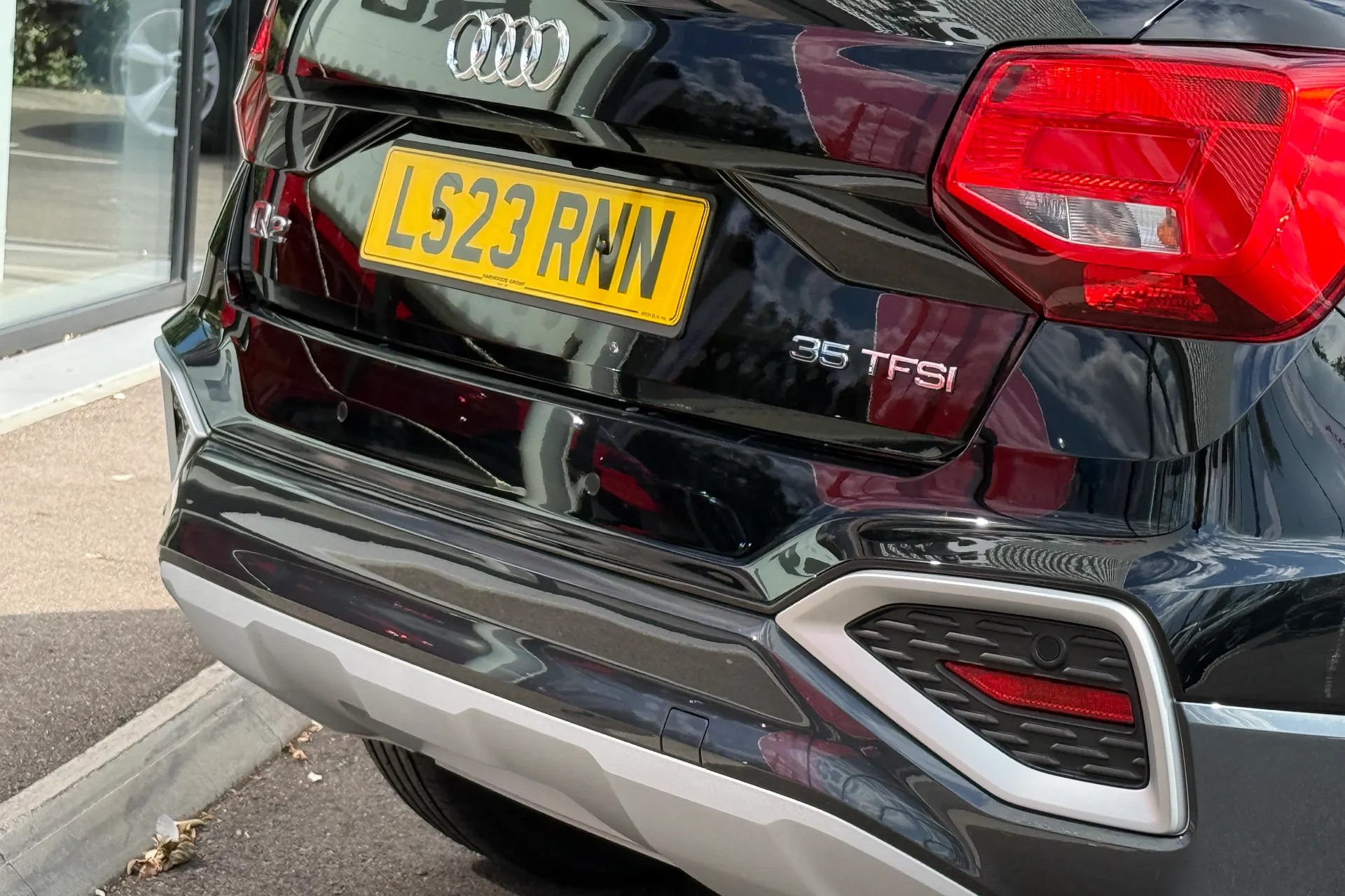Audi Q2 thumbnail image number 28