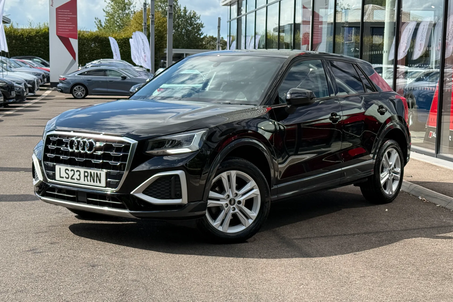 Audi Q2 thumbnail image number 9