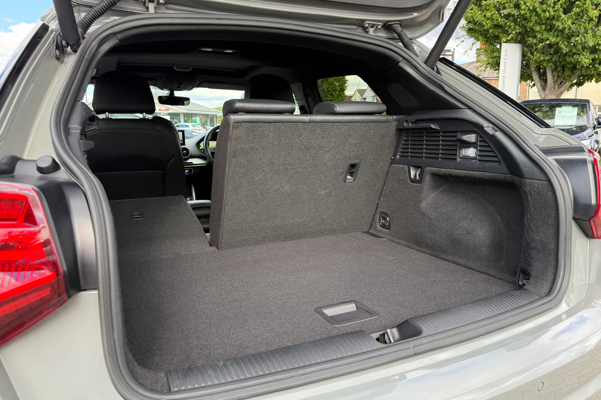 Audi Q2 thumbnail image number 37