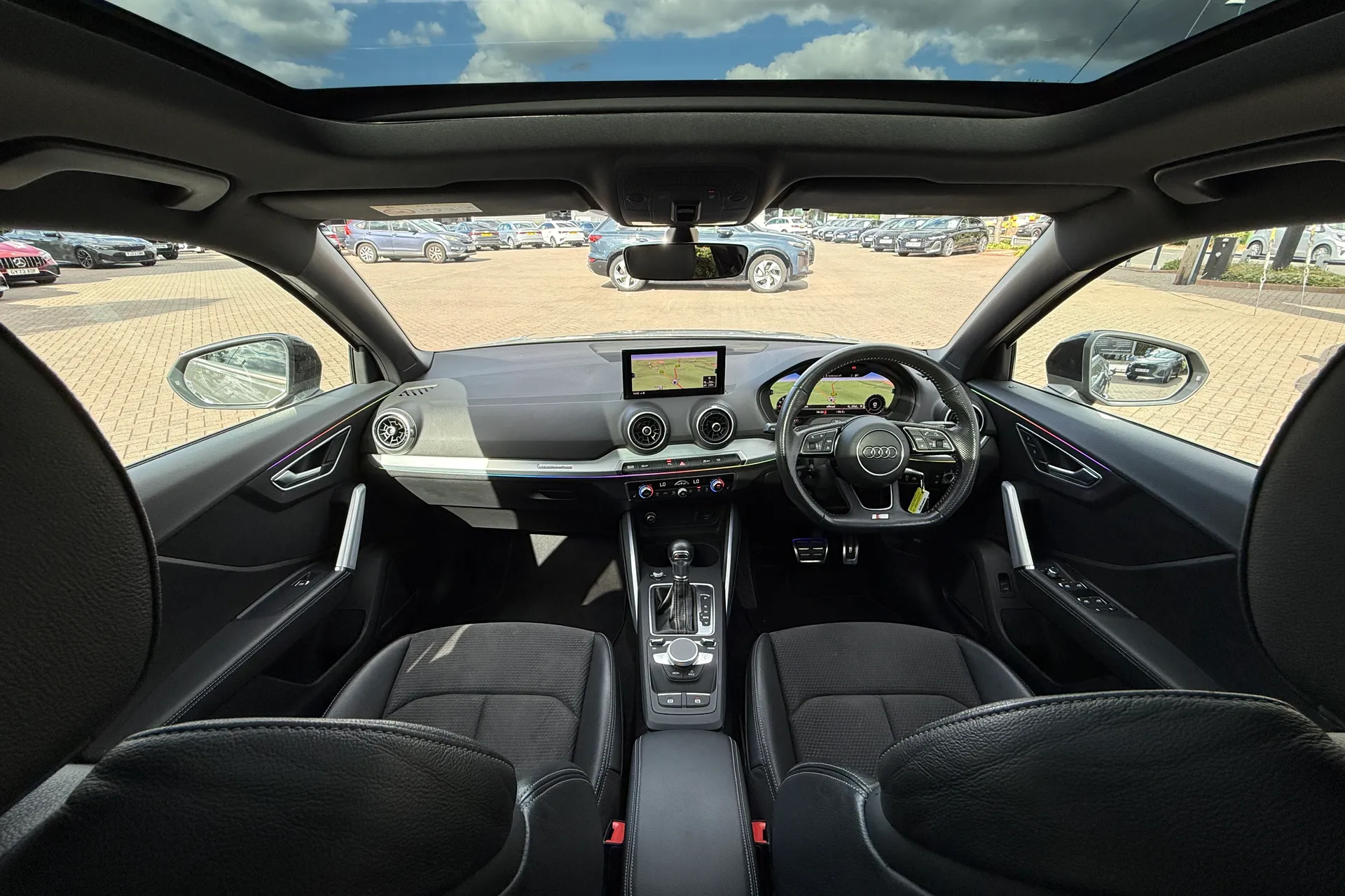 Audi Q2 thumbnail image number 3