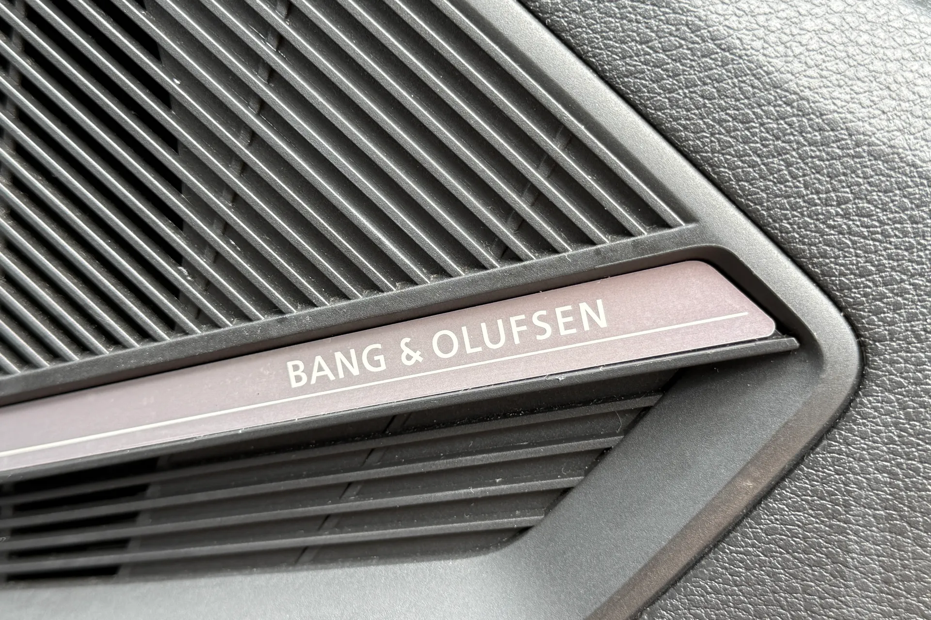 Audi Q2 thumbnail image number 15
