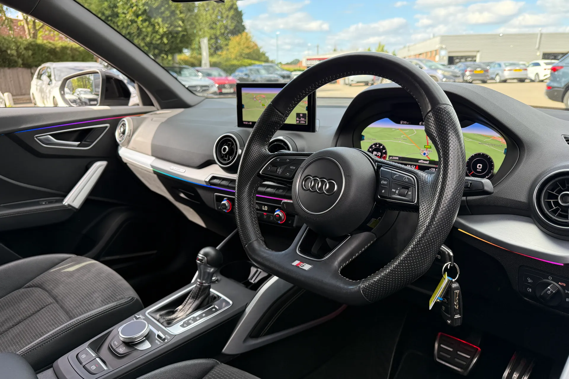 Audi Q2 thumbnail image number 25