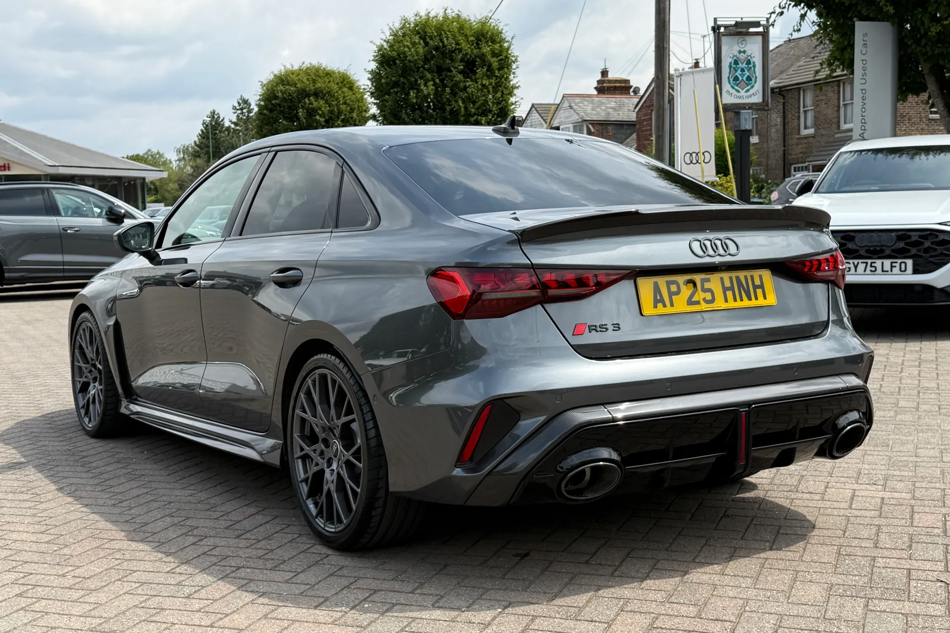 Audi RS3 thumbnail image number 47