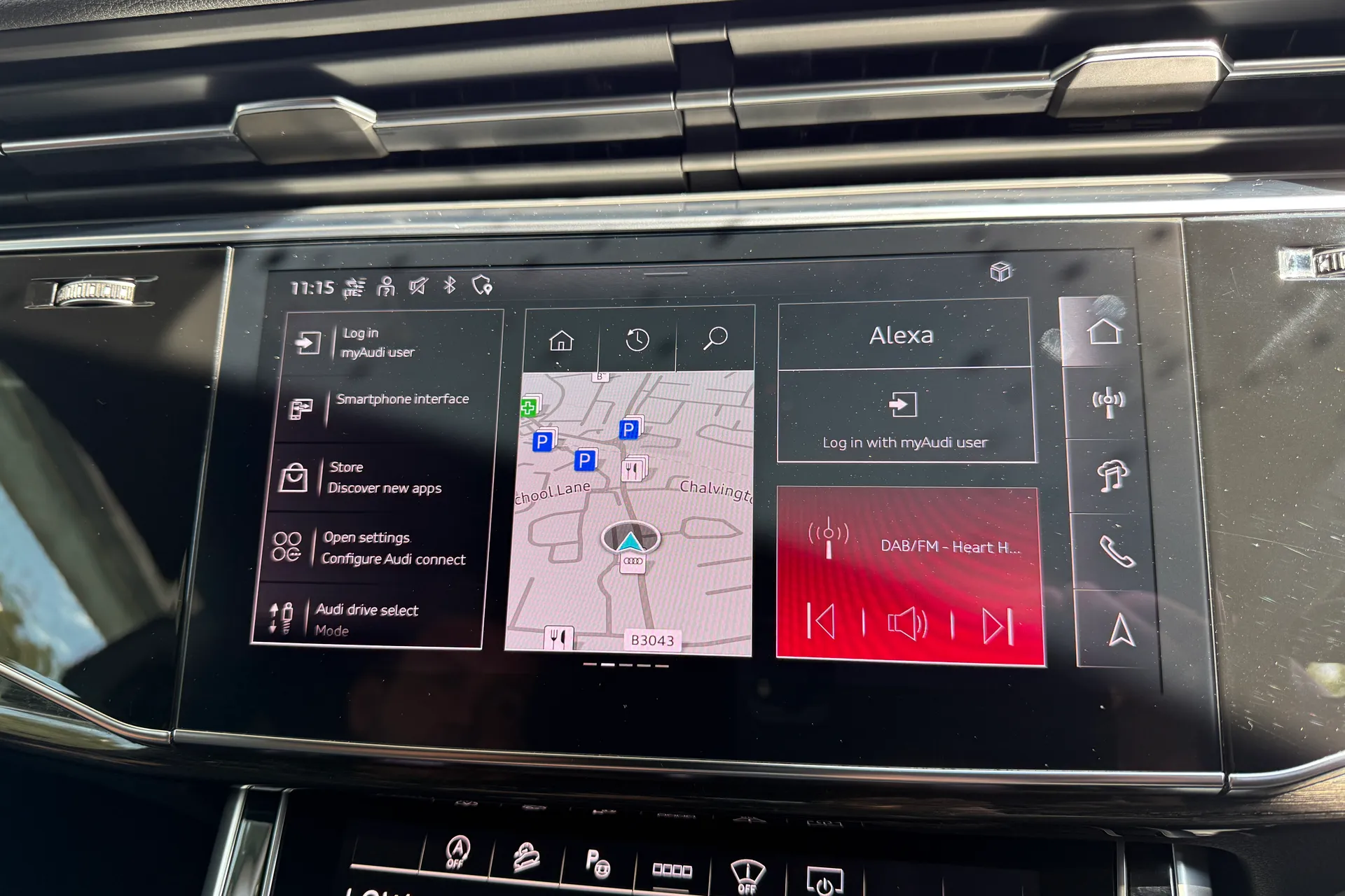 Audi Q8 thumbnail image number 11