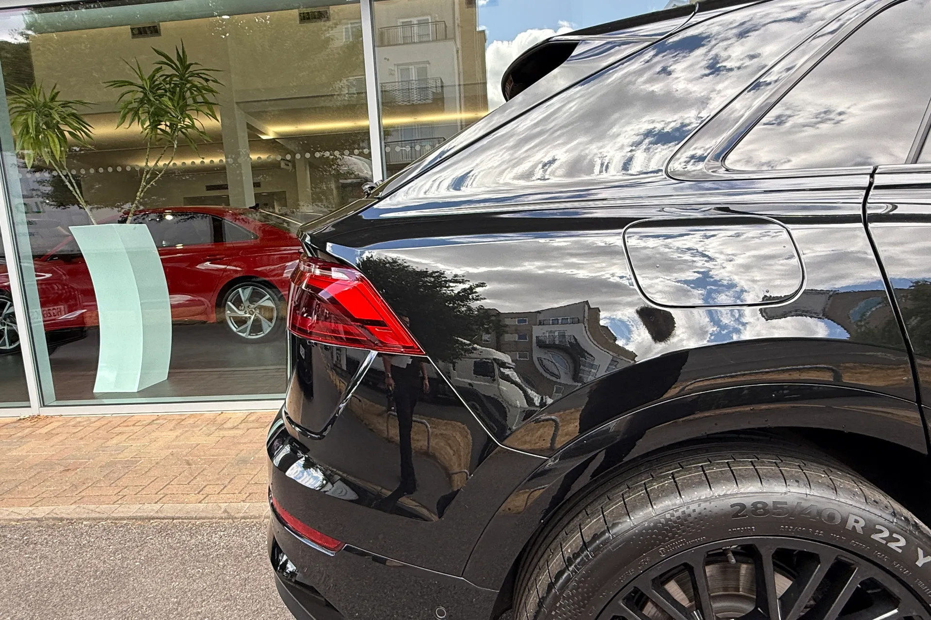 Audi Q8 thumbnail image number 36