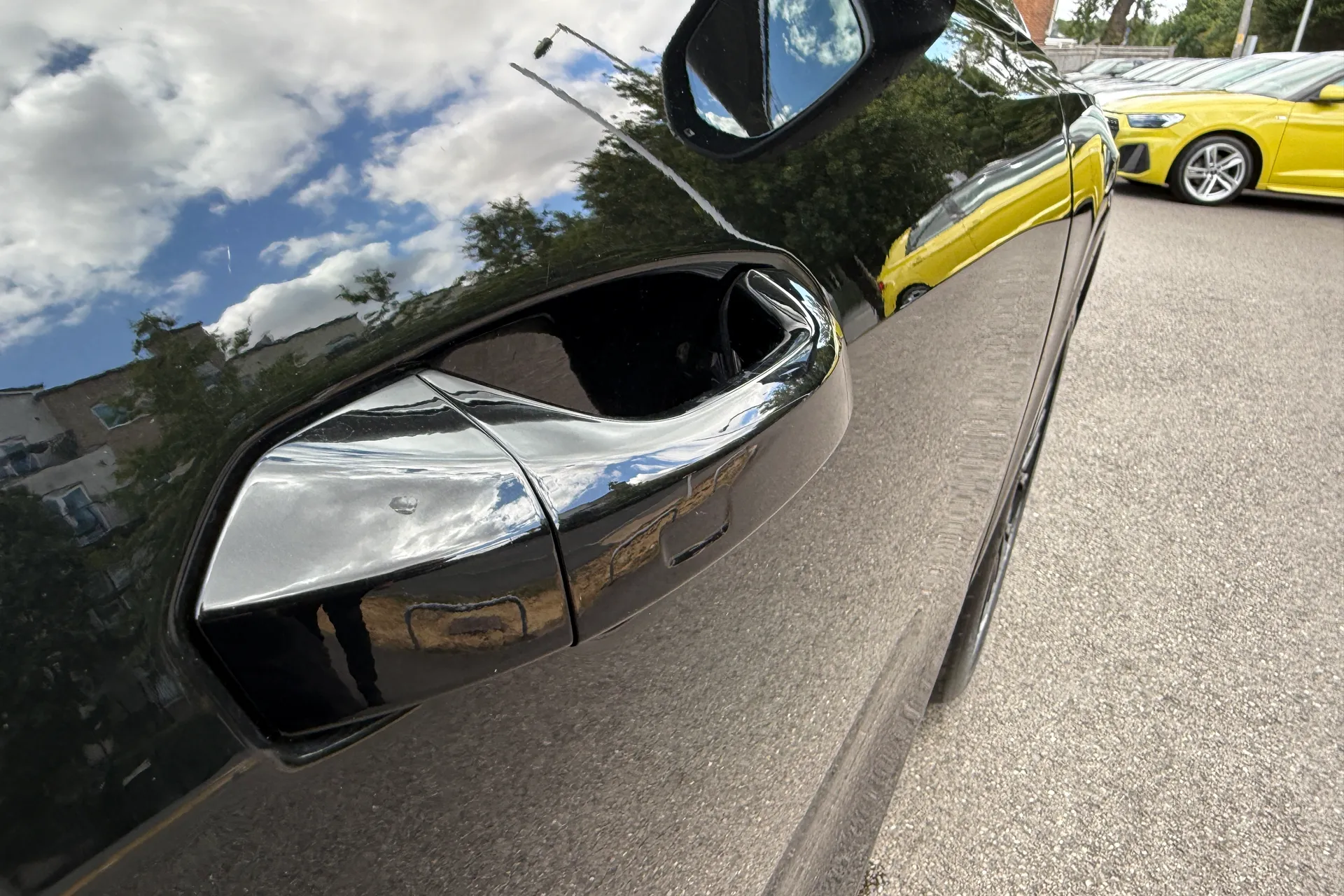 Audi Q8 thumbnail image number 35
