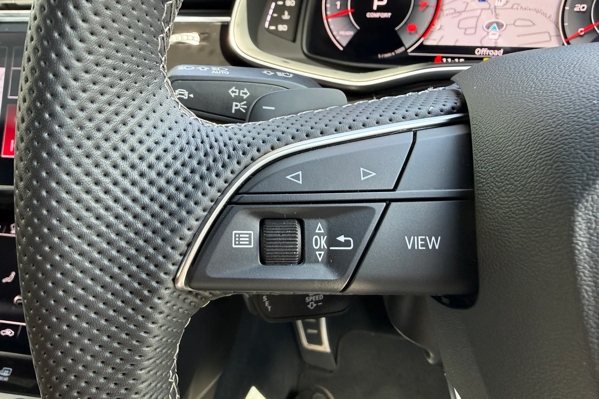 Audi Q8 thumbnail image number 7