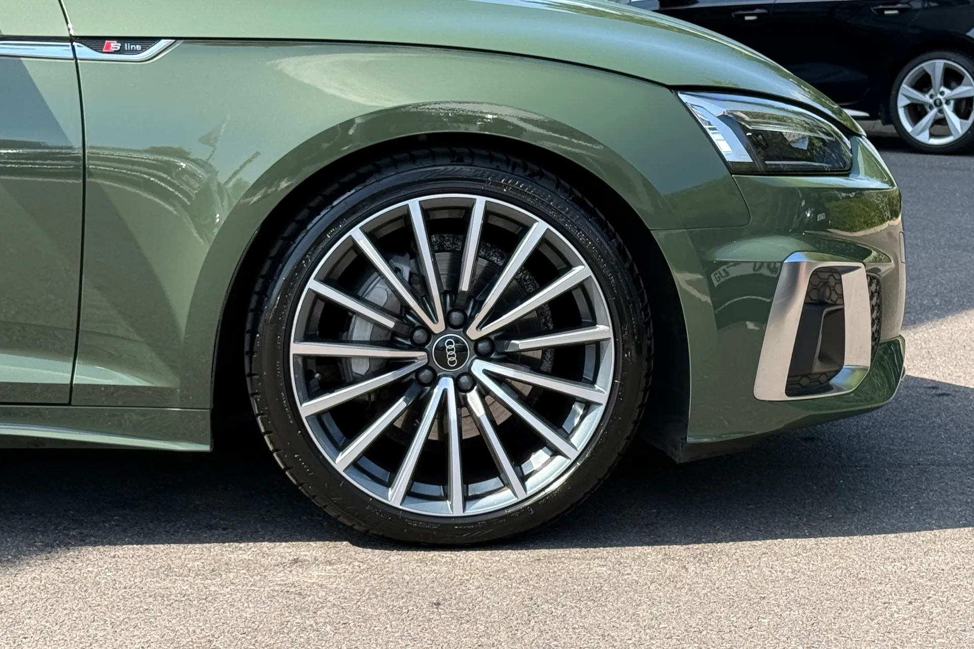Audi A5 thumbnail image number 18