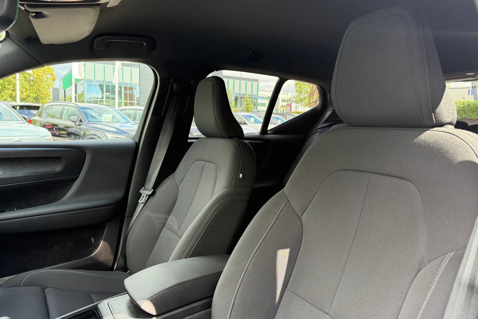 Volvo XC40 thumbnail image number 29
