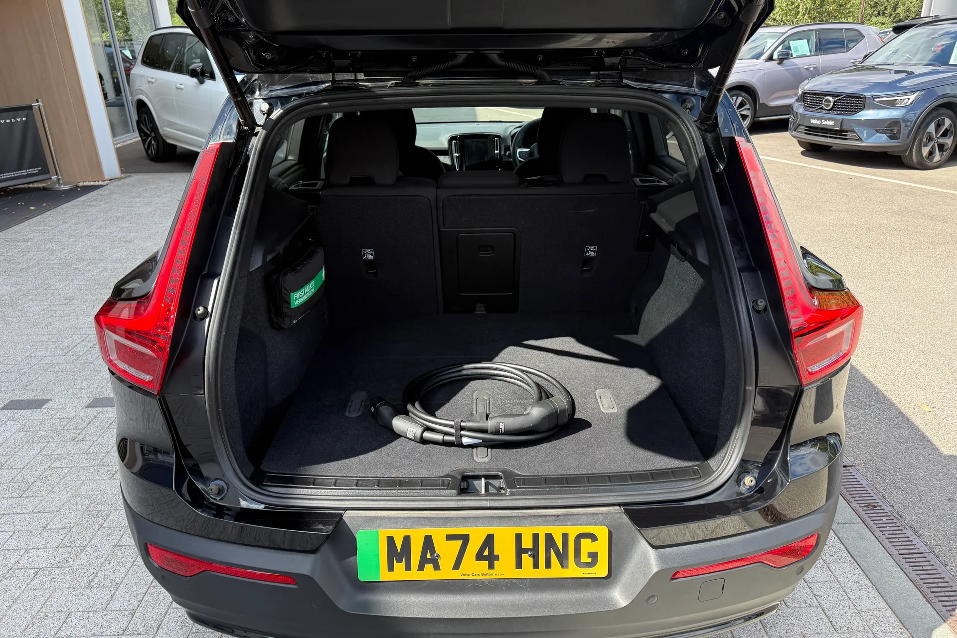 Volvo XC40 thumbnail image number 21