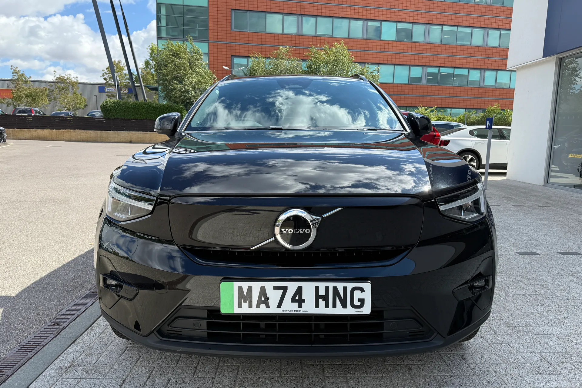 Volvo XC40 thumbnail image number 14