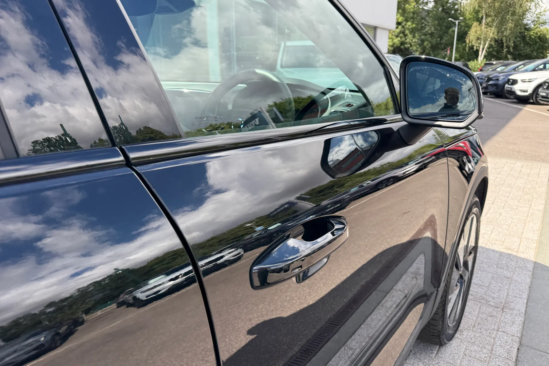 Volvo XC40 thumbnail image number 16