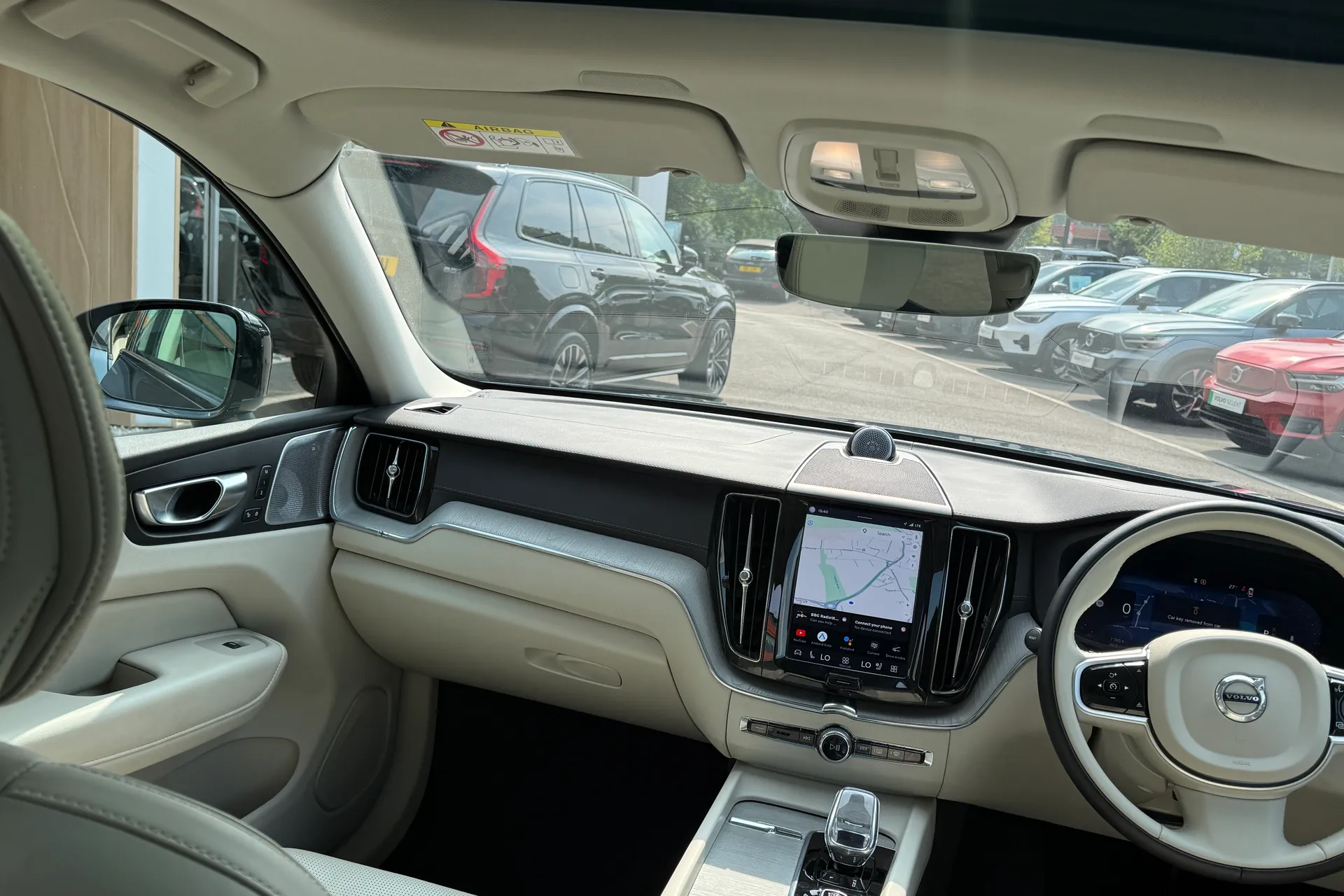 Volvo XC60 thumbnail image number 32