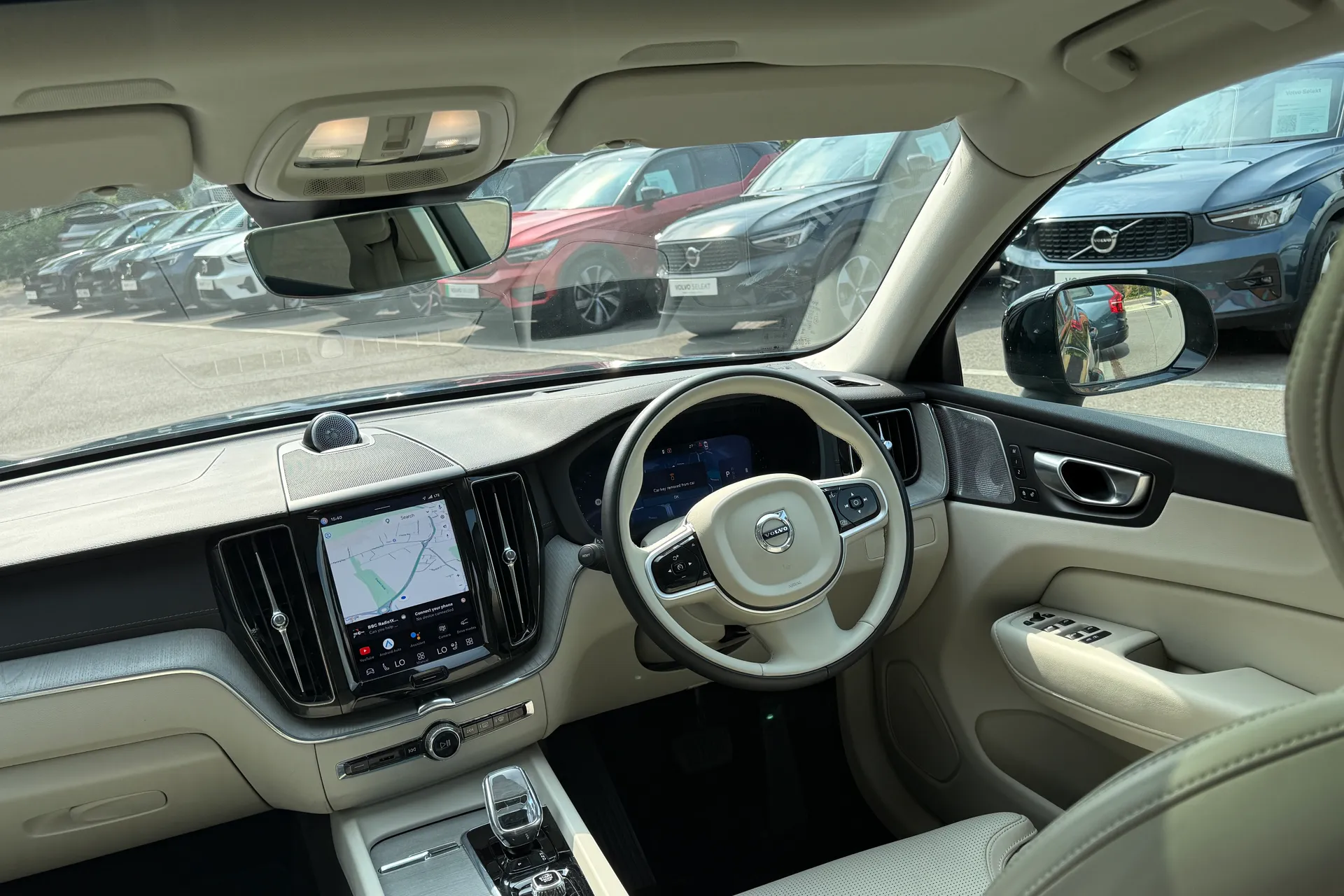 Volvo XC60 thumbnail image number 33