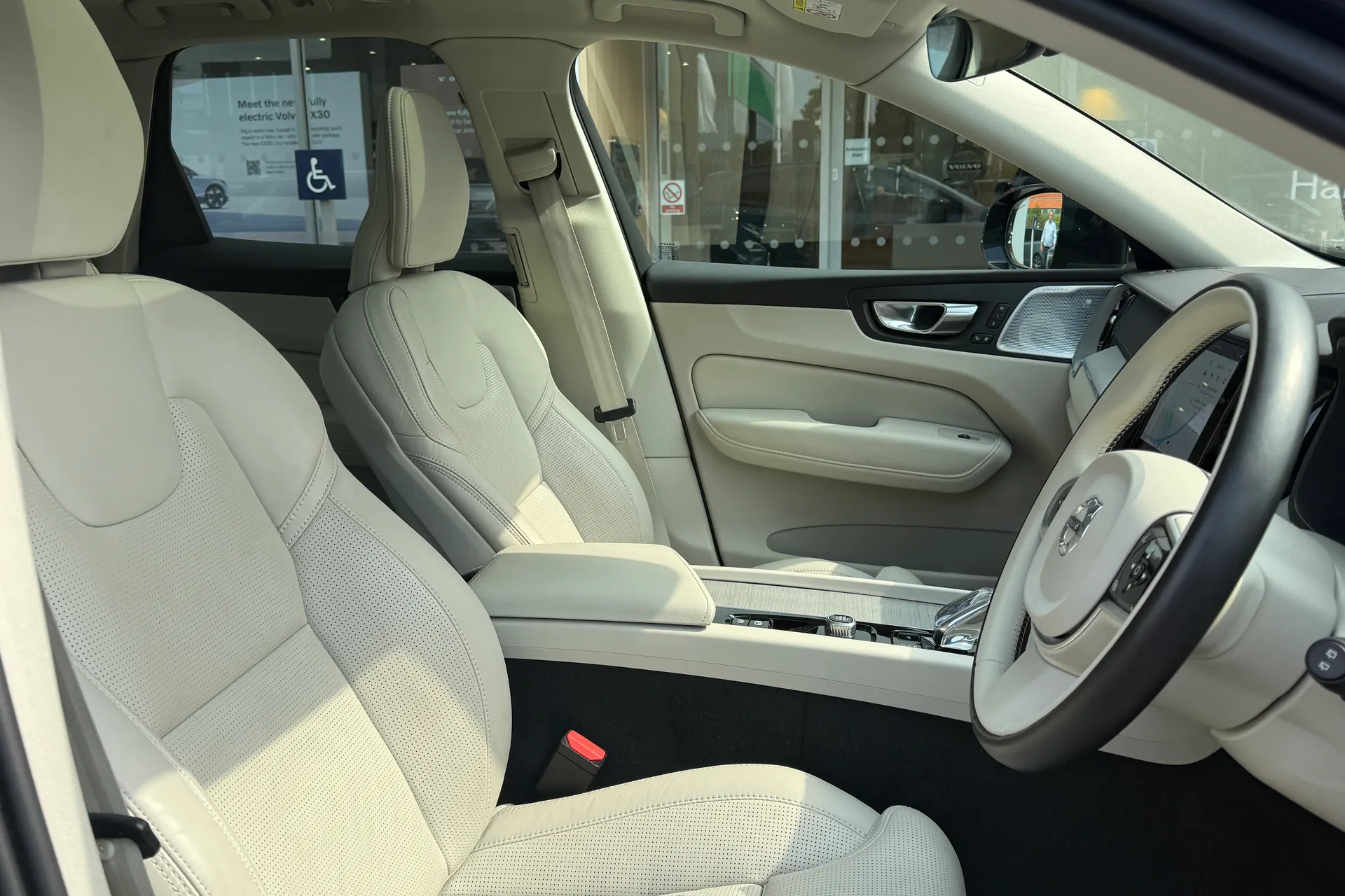 Volvo XC60 thumbnail image number 26