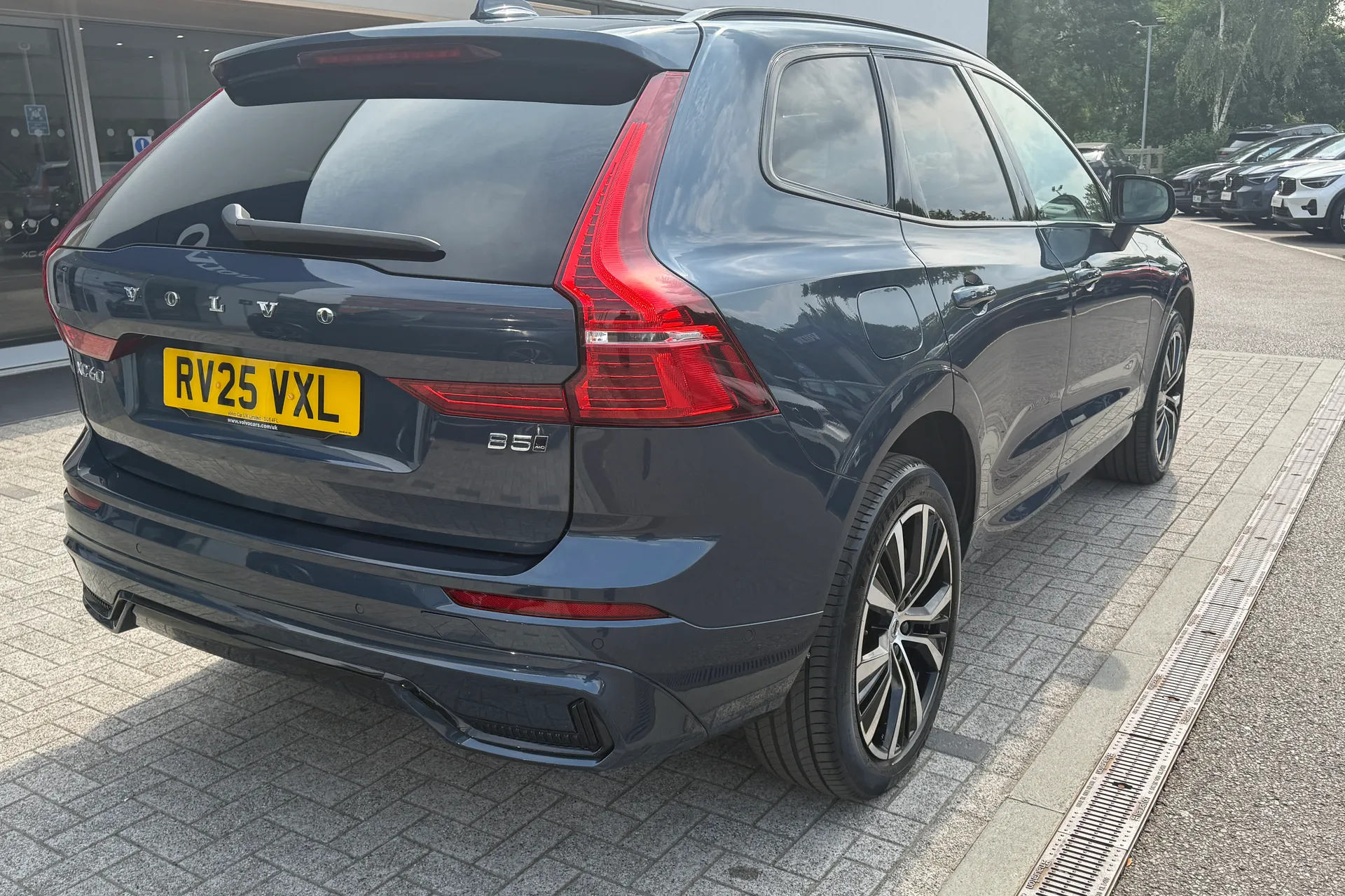 Volvo XC60 thumbnail image number 8
