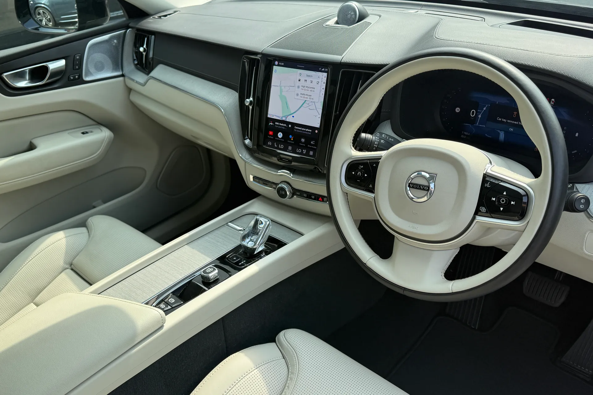 Volvo XC60 thumbnail image number 6