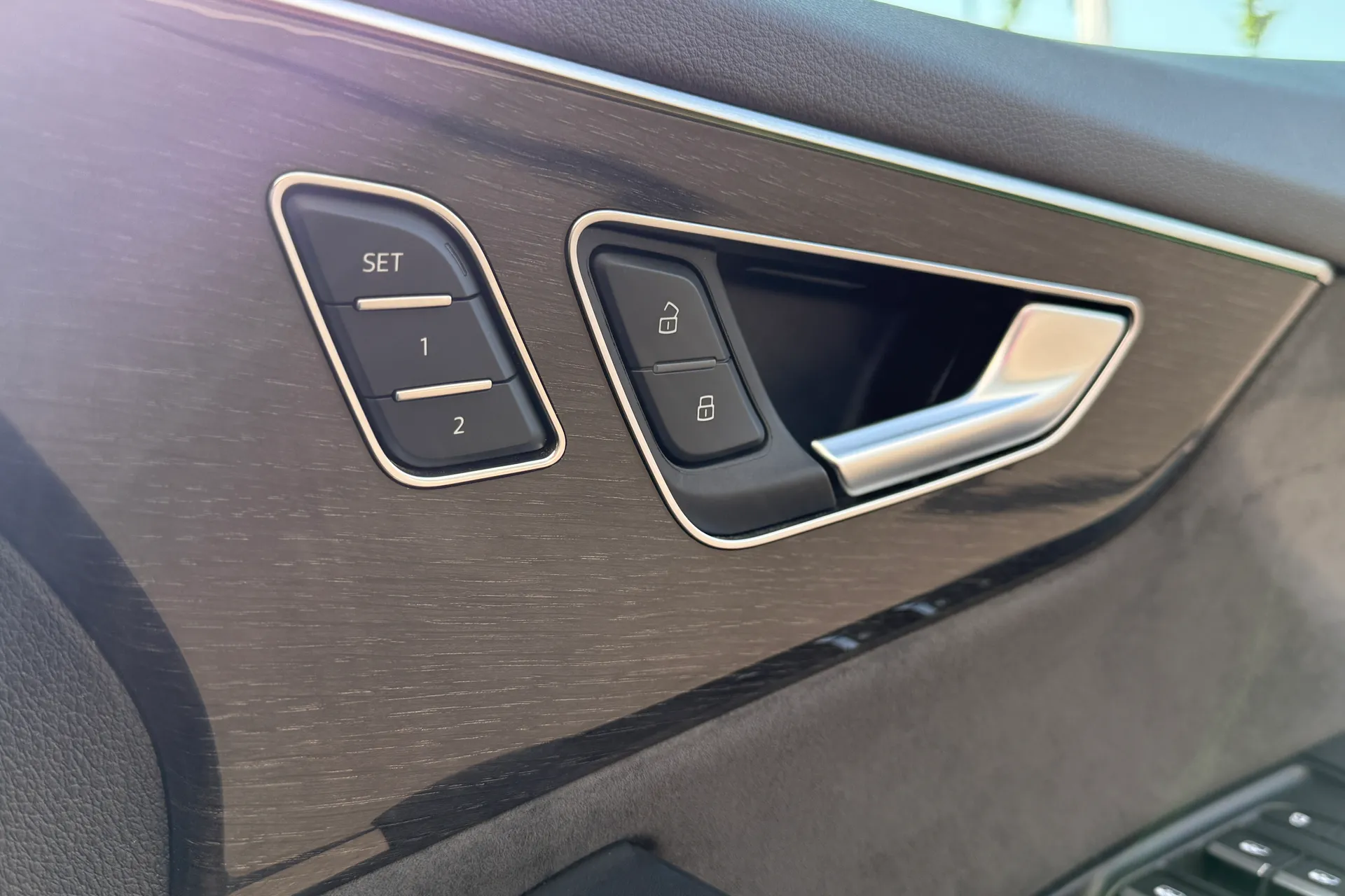 Audi Q8 thumbnail image number 36
