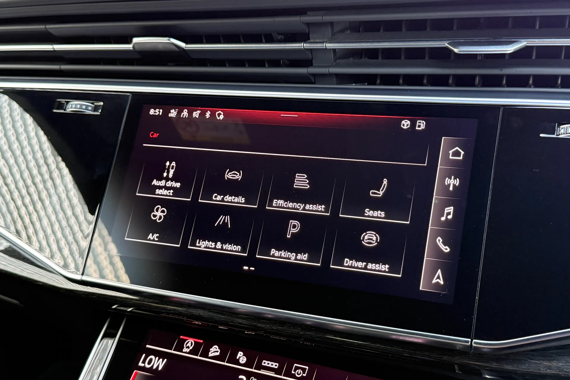 Audi Q8 thumbnail image number 31