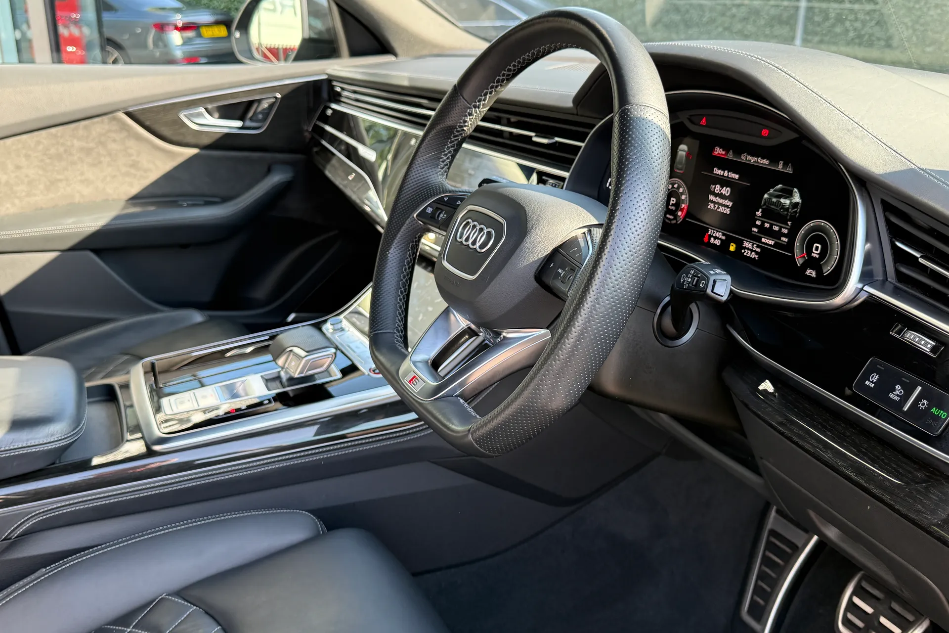 Audi Q8 thumbnail image number 40