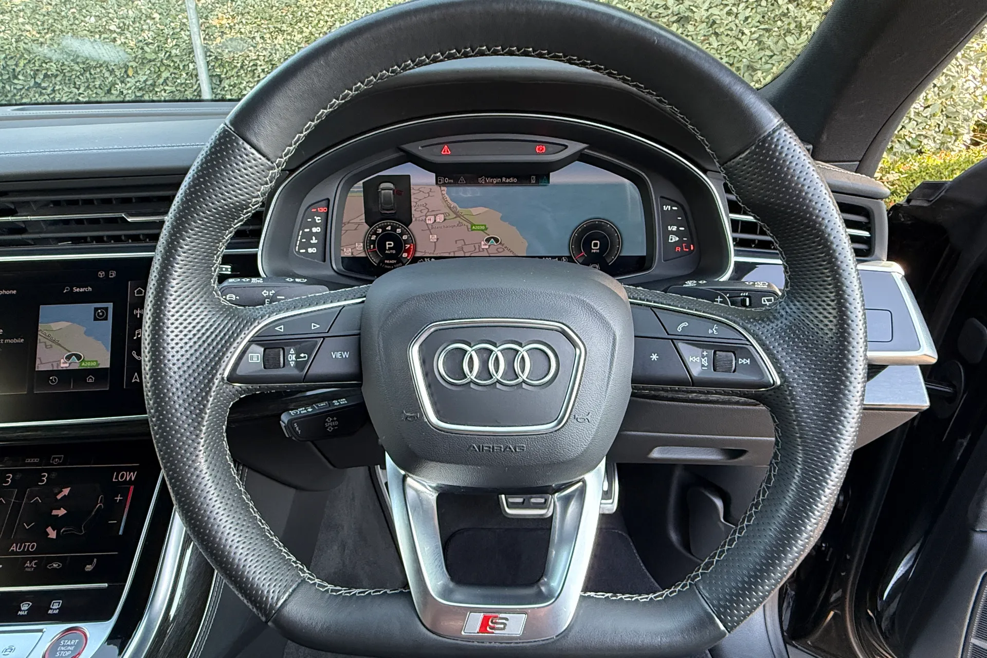 Audi Q8 thumbnail image number 17