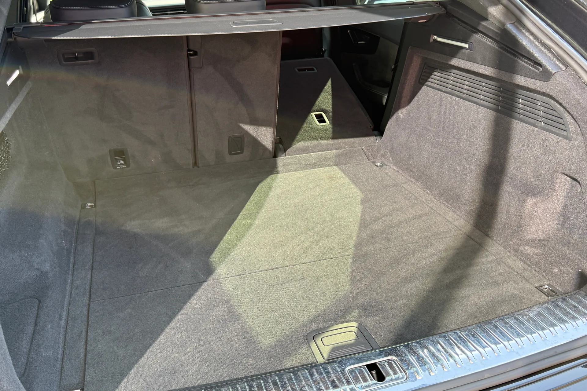 Audi Q8 thumbnail image number 46