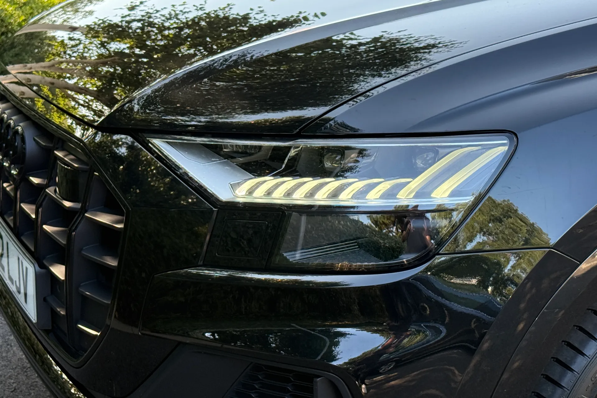 Audi Q8 thumbnail image number 24