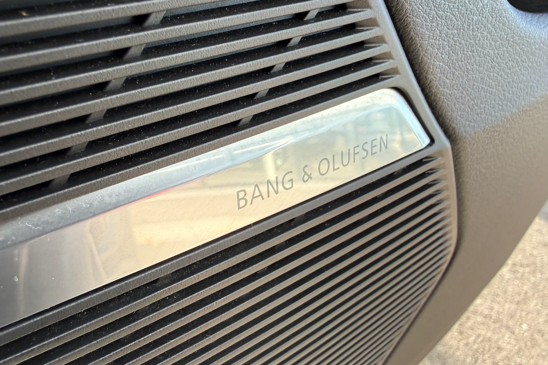 Audi Q8 thumbnail image number 15