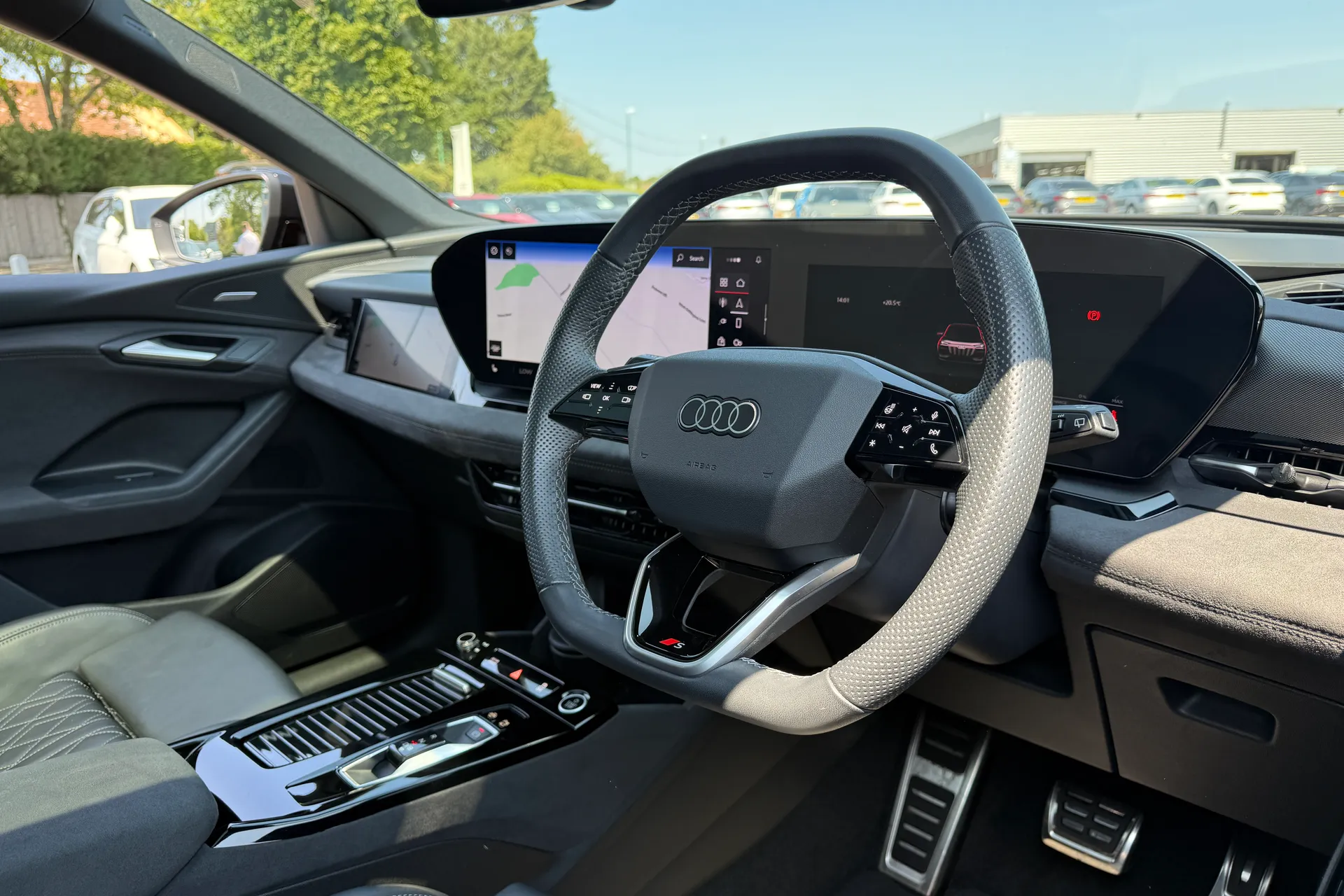 Audi Q6 thumbnail image number 37