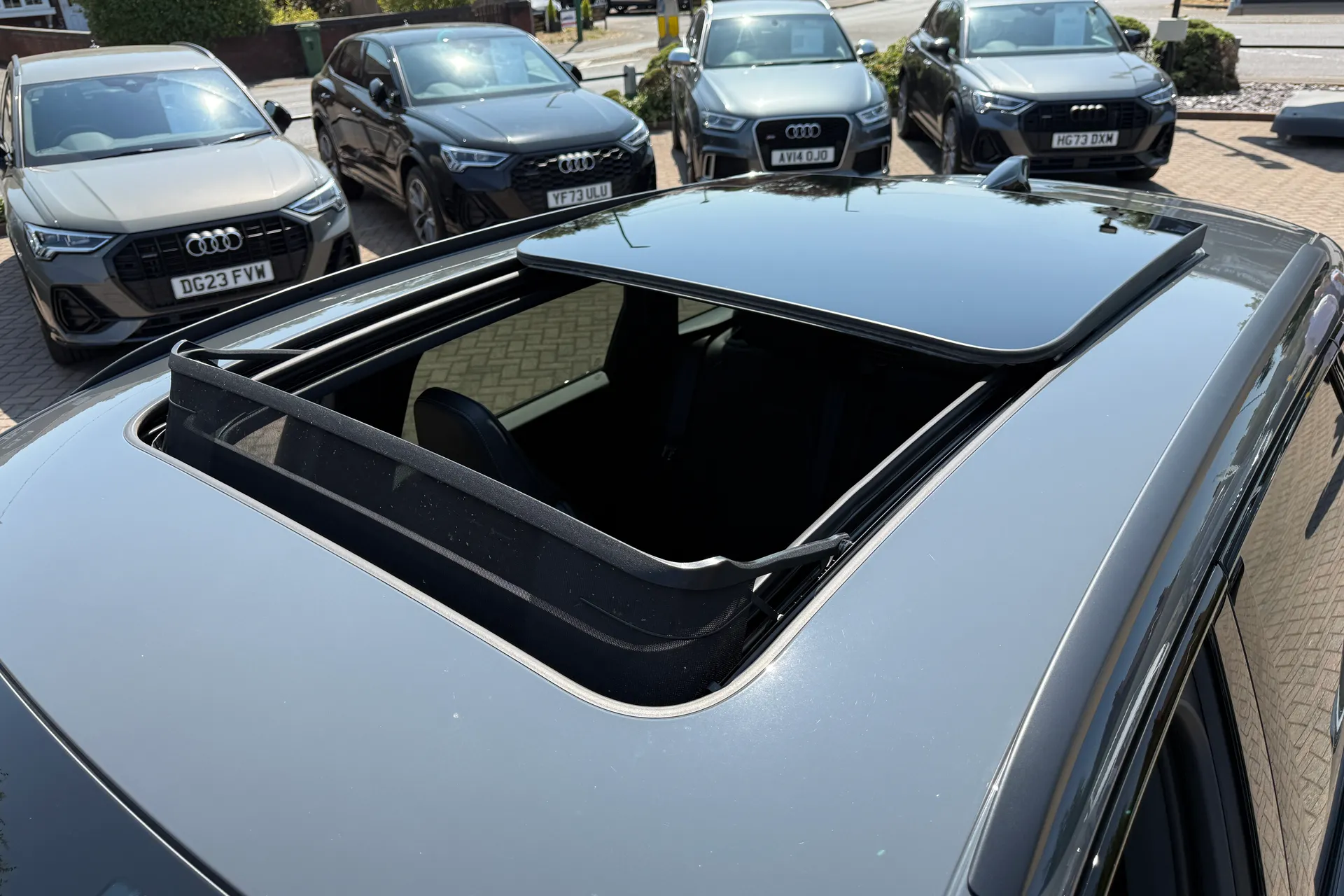 Audi Q6 thumbnail image number 9