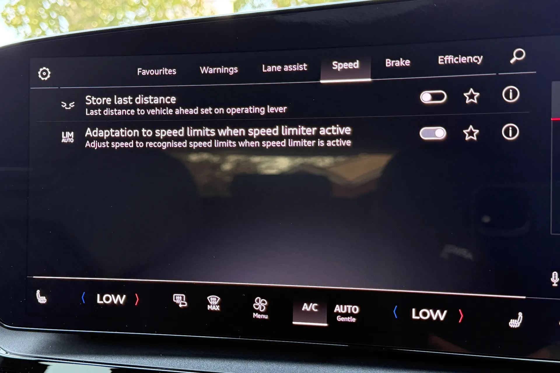 Audi Q6 thumbnail image number 19