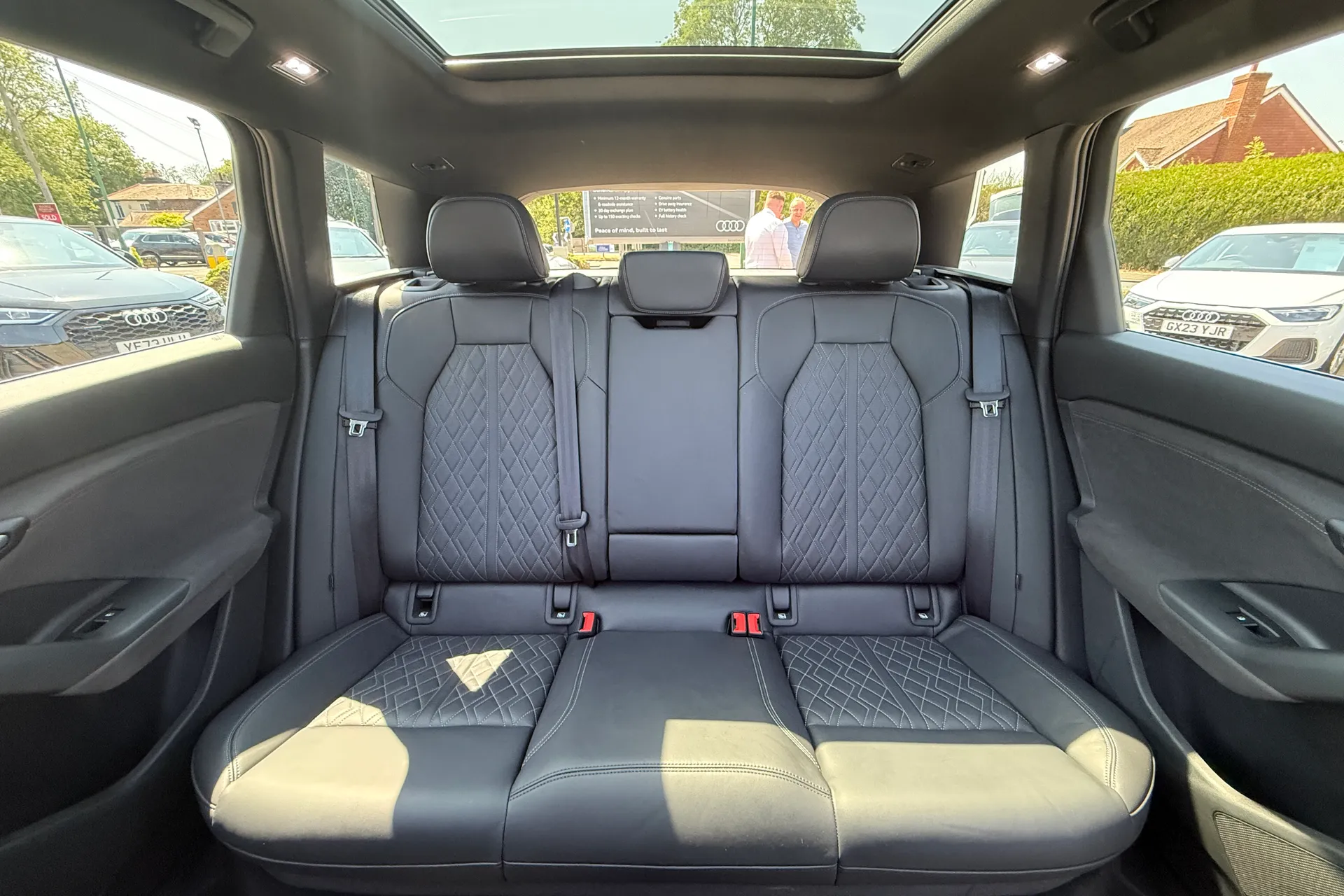 Audi Q6 thumbnail image number 8