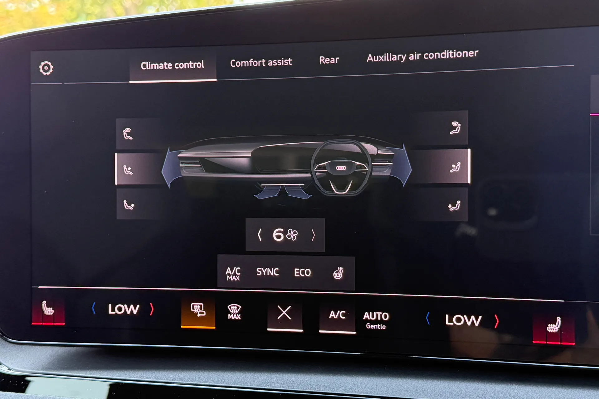 Audi Q6 thumbnail image number 21
