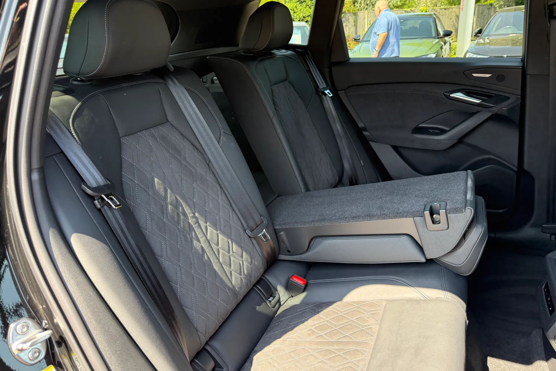 Audi Q6 thumbnail image number 54