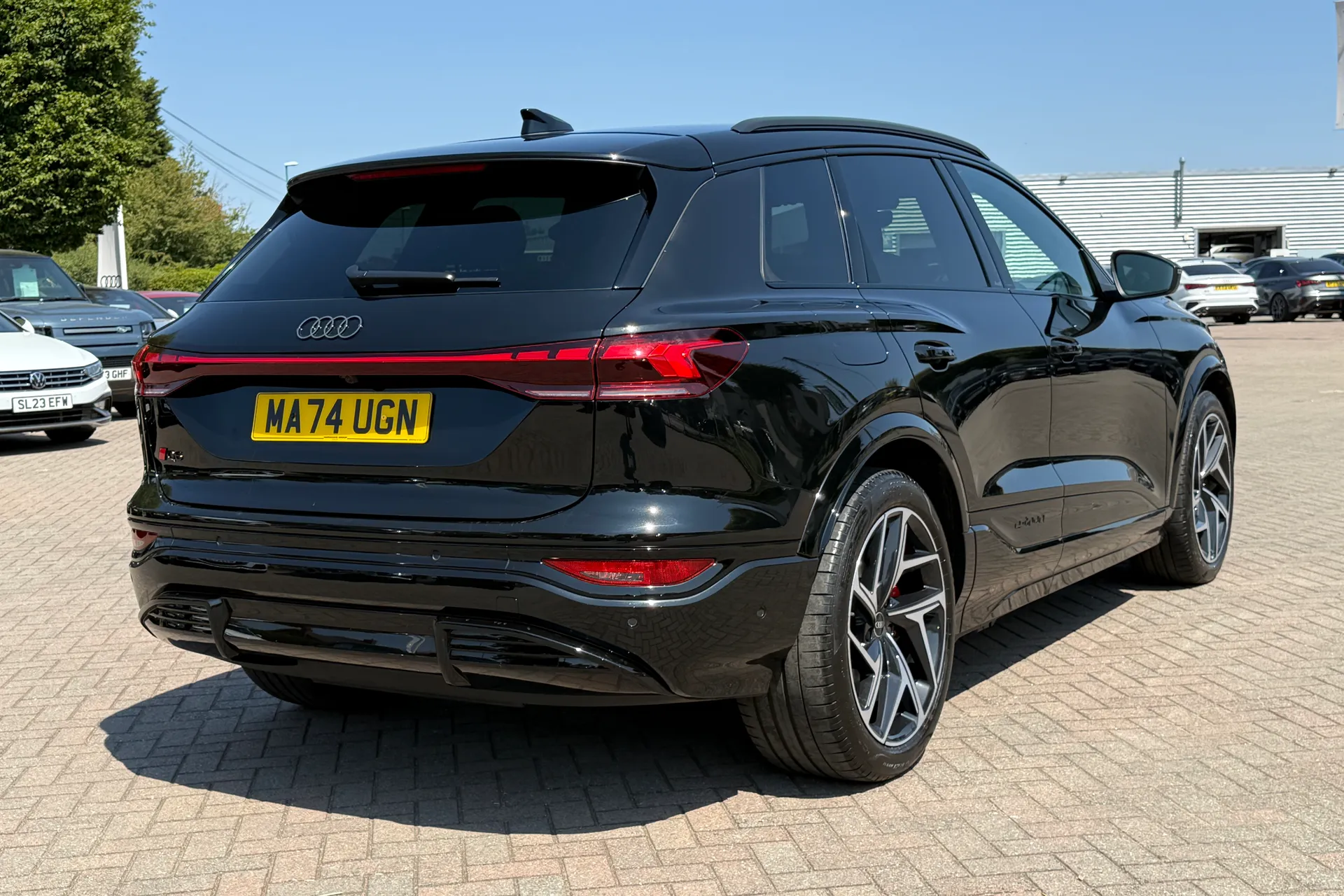 Audi Q6 thumbnail image number 39