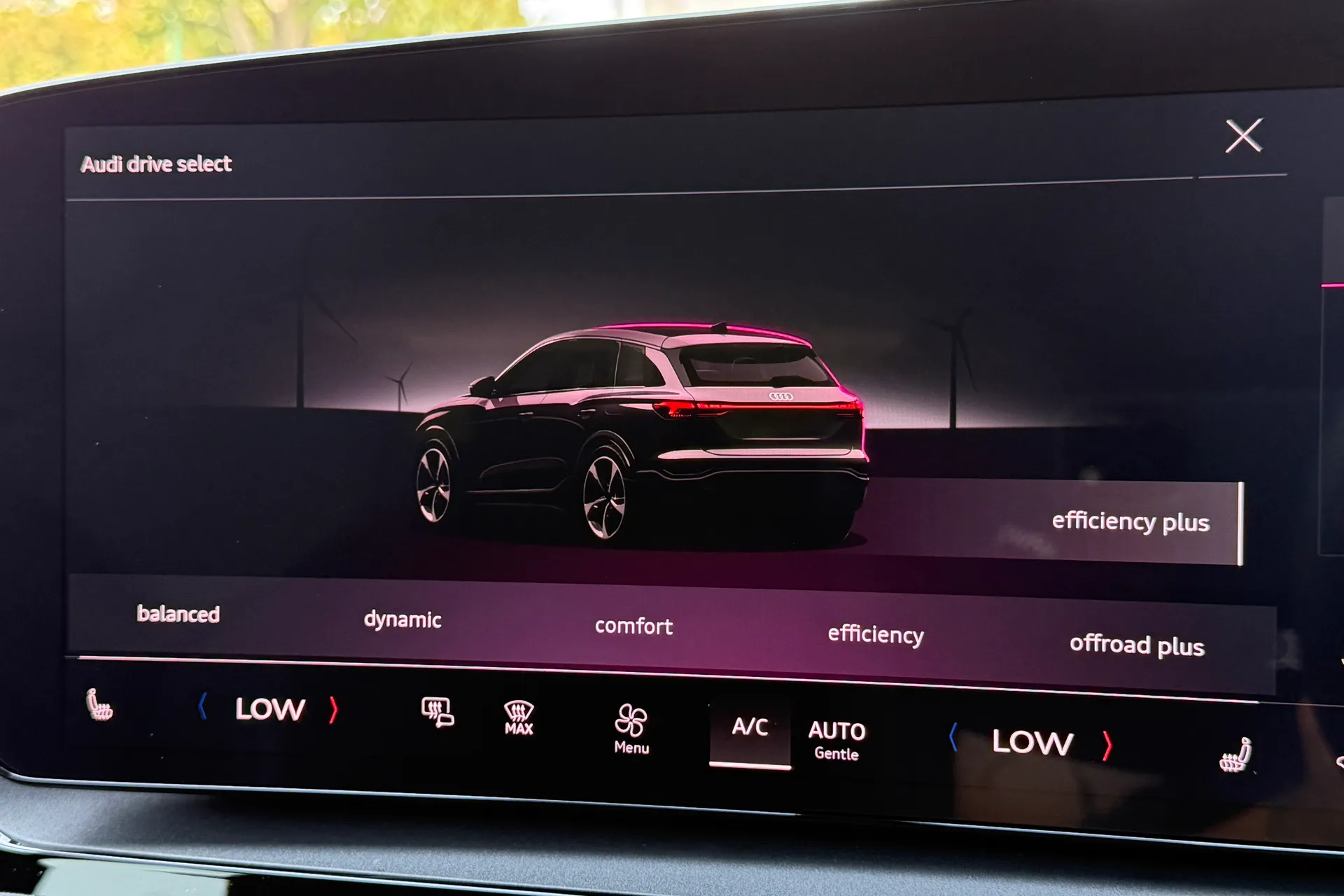 Audi Q6 thumbnail image number 14