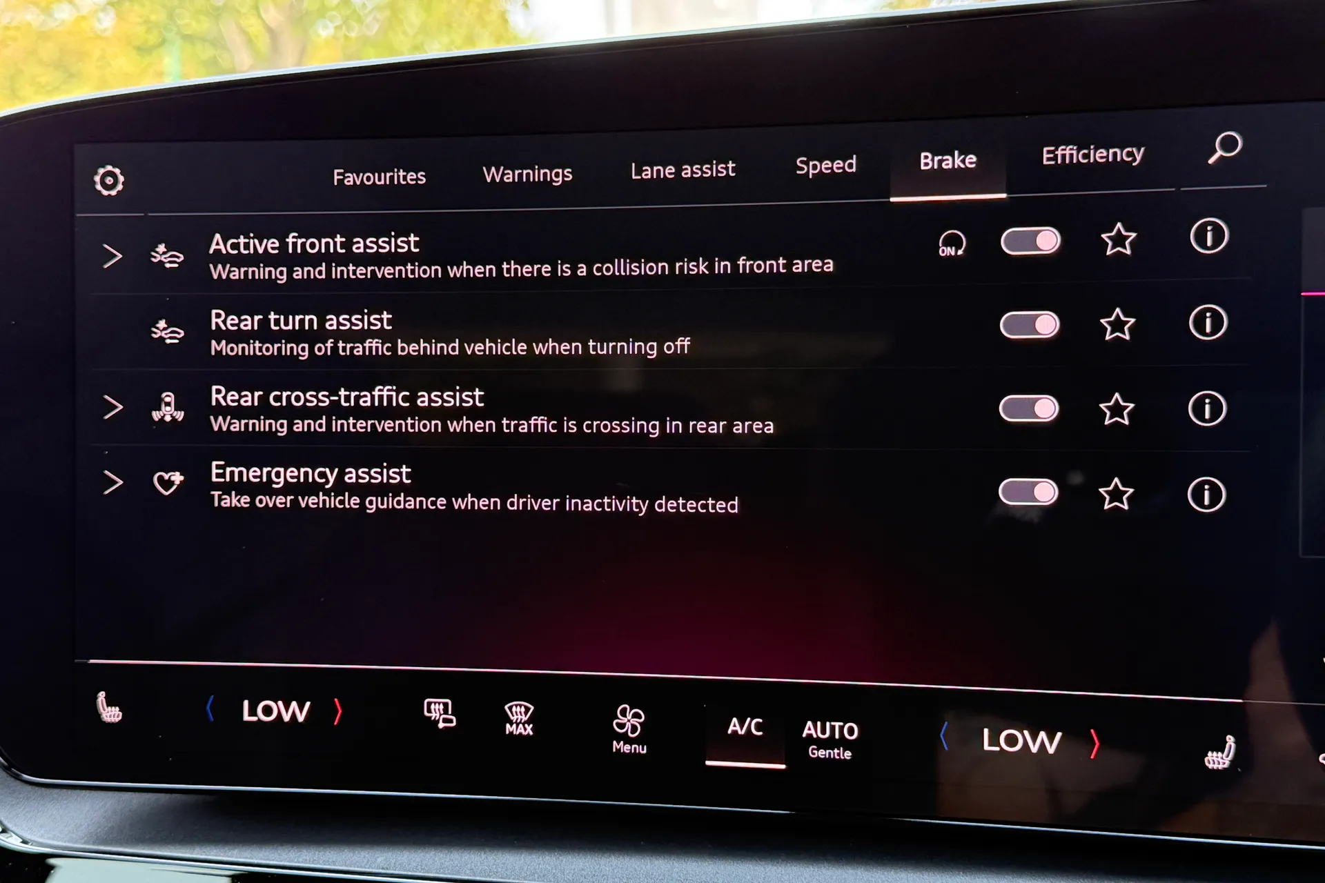 Audi Q6 thumbnail image number 18