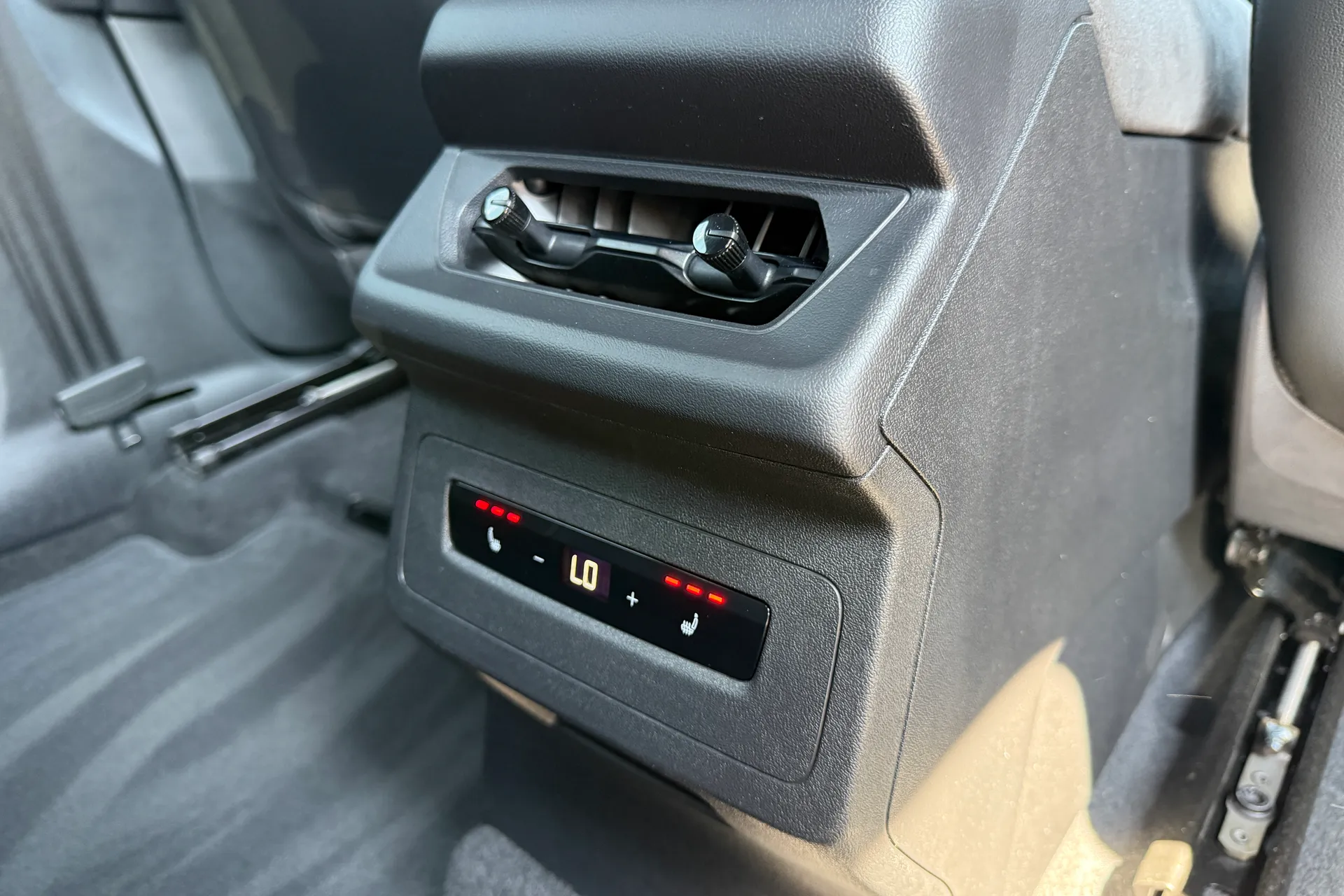 Audi Q6 thumbnail image number 55
