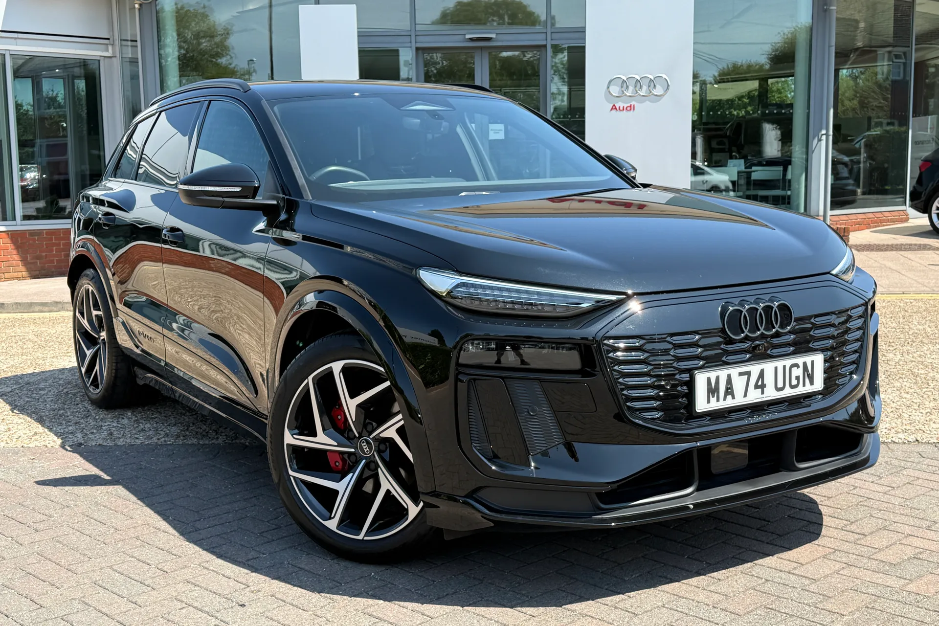 Audi Q6 thumbnail image number 31